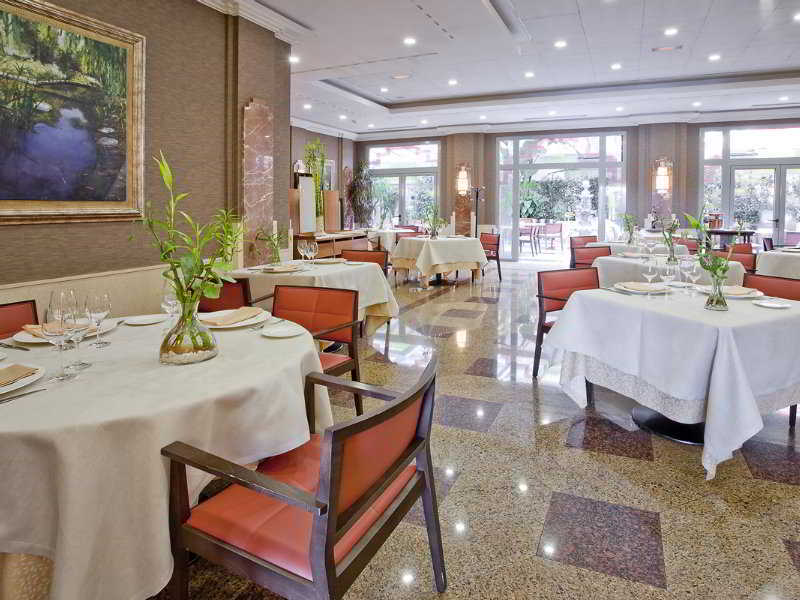 Hotel VP Jardín Metropolitano Madrid Restaurante foto